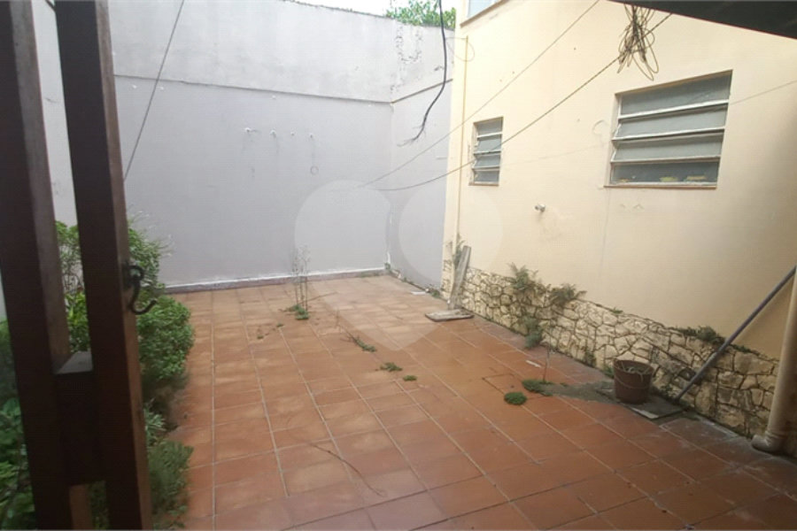 Casa Térrea à venda com 4 quartos, sendo 3 suítes, em Vila Galvão, Guarulhos, SP