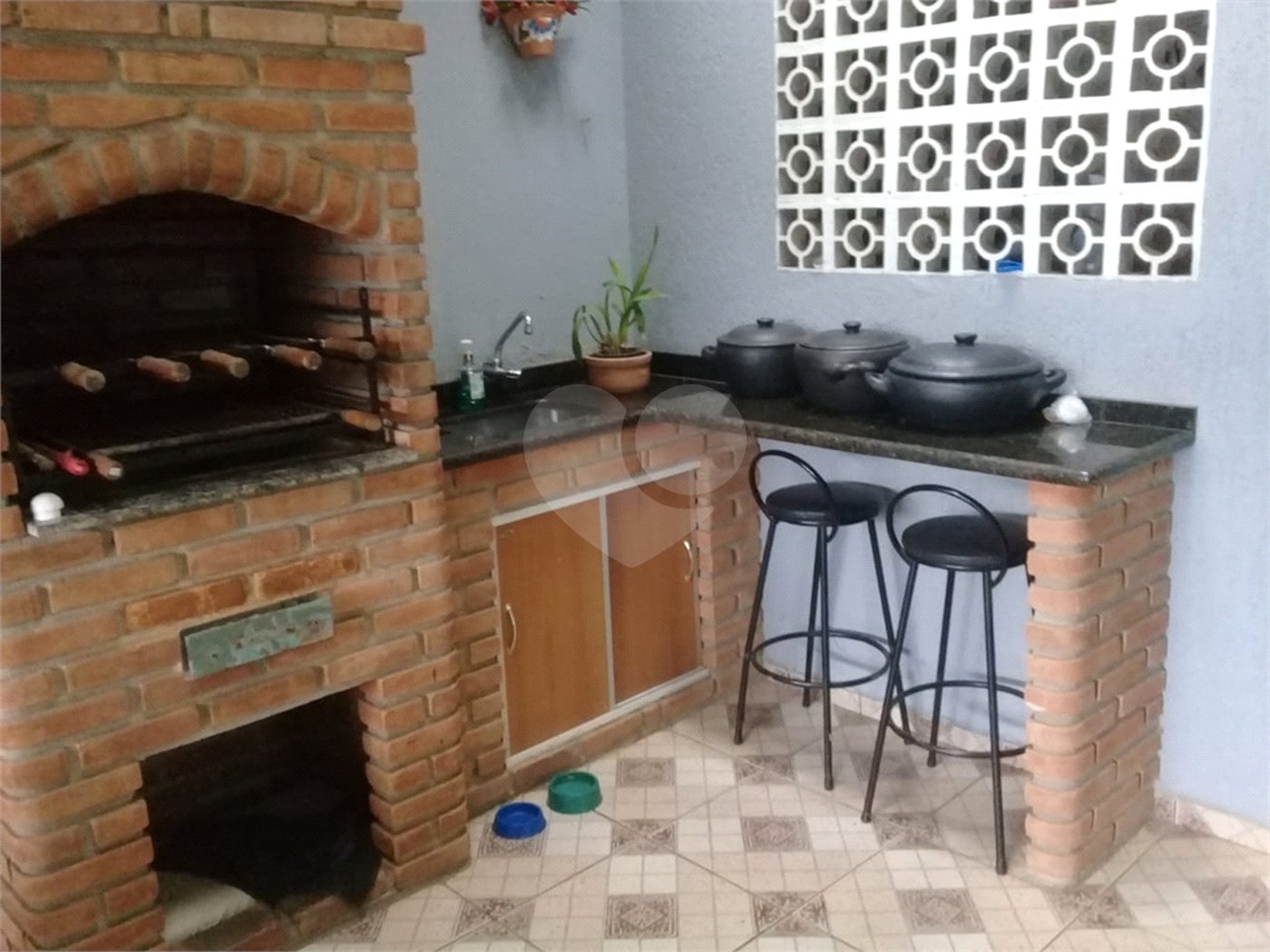 Sobrado à venda com 2 quartos, sendo 1 suíte, em Cidade Boa Vista, Suzano, SP