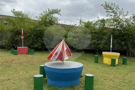 Casa à venda ou para alugar com 2 quartos no condomínio Residencial Caxangá 2, Suzano - SP