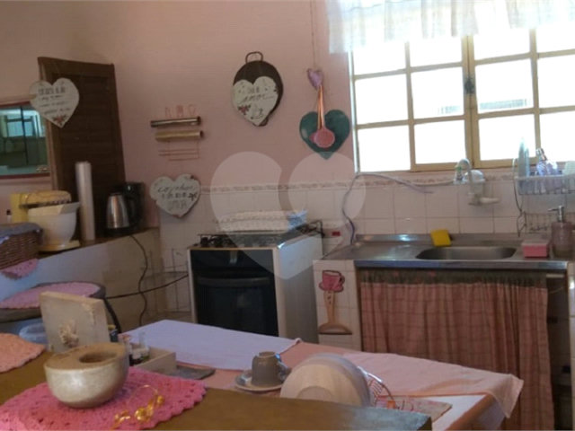 Casa Térrea à venda com 2 quartos em Chácara Real (caucaia do Alto), Cotia, SP