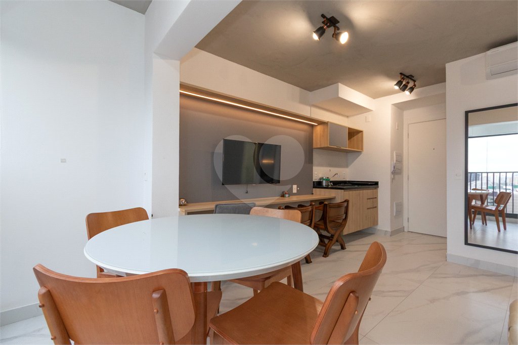 Apartamento à venda ou para alugar com 1 quarto em Vila Pompéia, São Paulo, SP