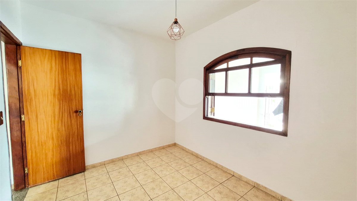 Casa à venda com 2 quartos em Jardim Rosa Maria, São Paulo, SP