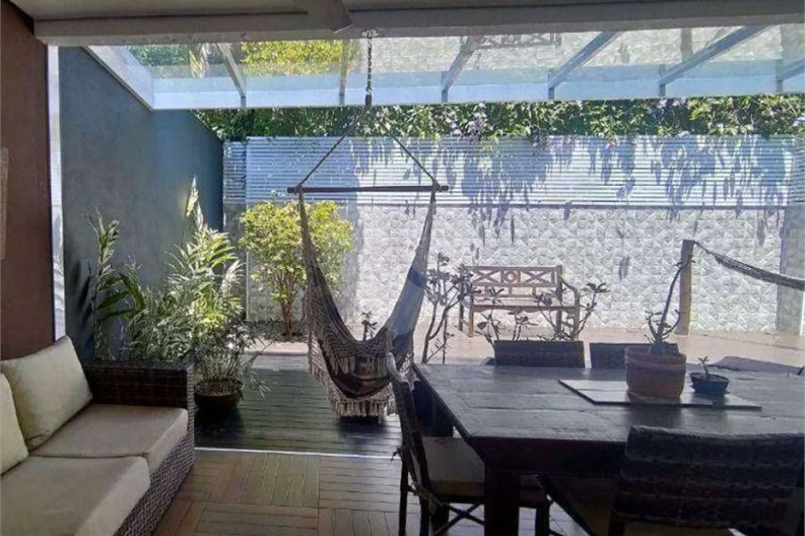 Maravilhosa Casa em Condomínio com 4 Suítes na Praia de Juquehy!!!