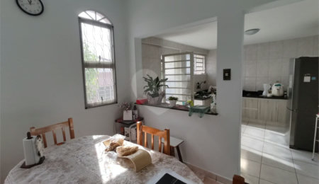 Sobrado à venda com 5 quartos, sendo 1 suíte,  em Jardim Santo André, São João da Boa Vista, SP