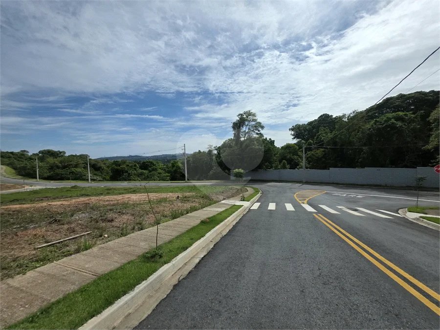 Terreno / Lote a Venda no Condomínio Residencial San Lucca em Vinhedo/SP