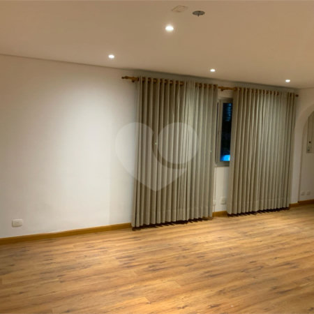 Lindo apartamento reformado!!! Apto a venda 3 dormitórios 1 suite e 2 vagas - Vila Nova Conceição