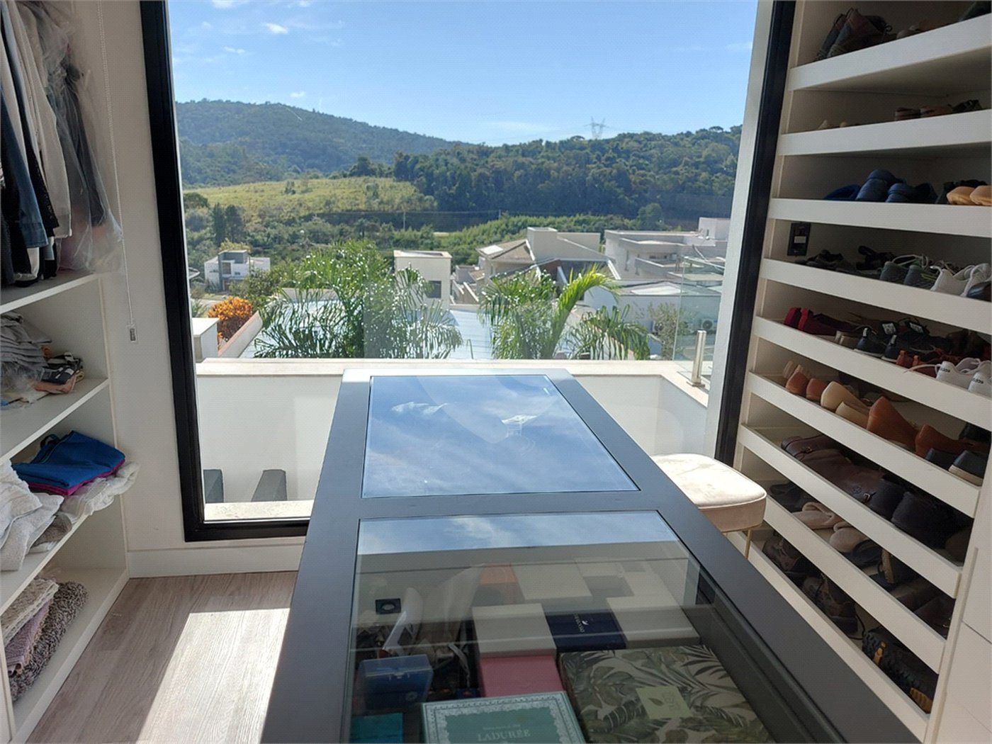 Casa a venda no Condomínio Reserva de Santa Isabel - Louveira SP.