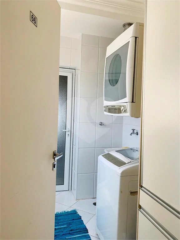 Apartamento à venda com 3 quartos, sendo 2 suítes,  em Riviera de São Lourenço, Bertioga, SP