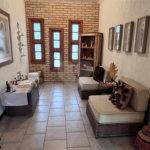 Casa à venda com 4 quartos, sendo 2 suítes, no condomínio Jornalista Américo Ariza, São Paulo - SP