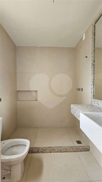 Casa à venda com 4 quartos, sendo 3 suítes, no condomínio Grand Park, Rio de Janeiro - RJ