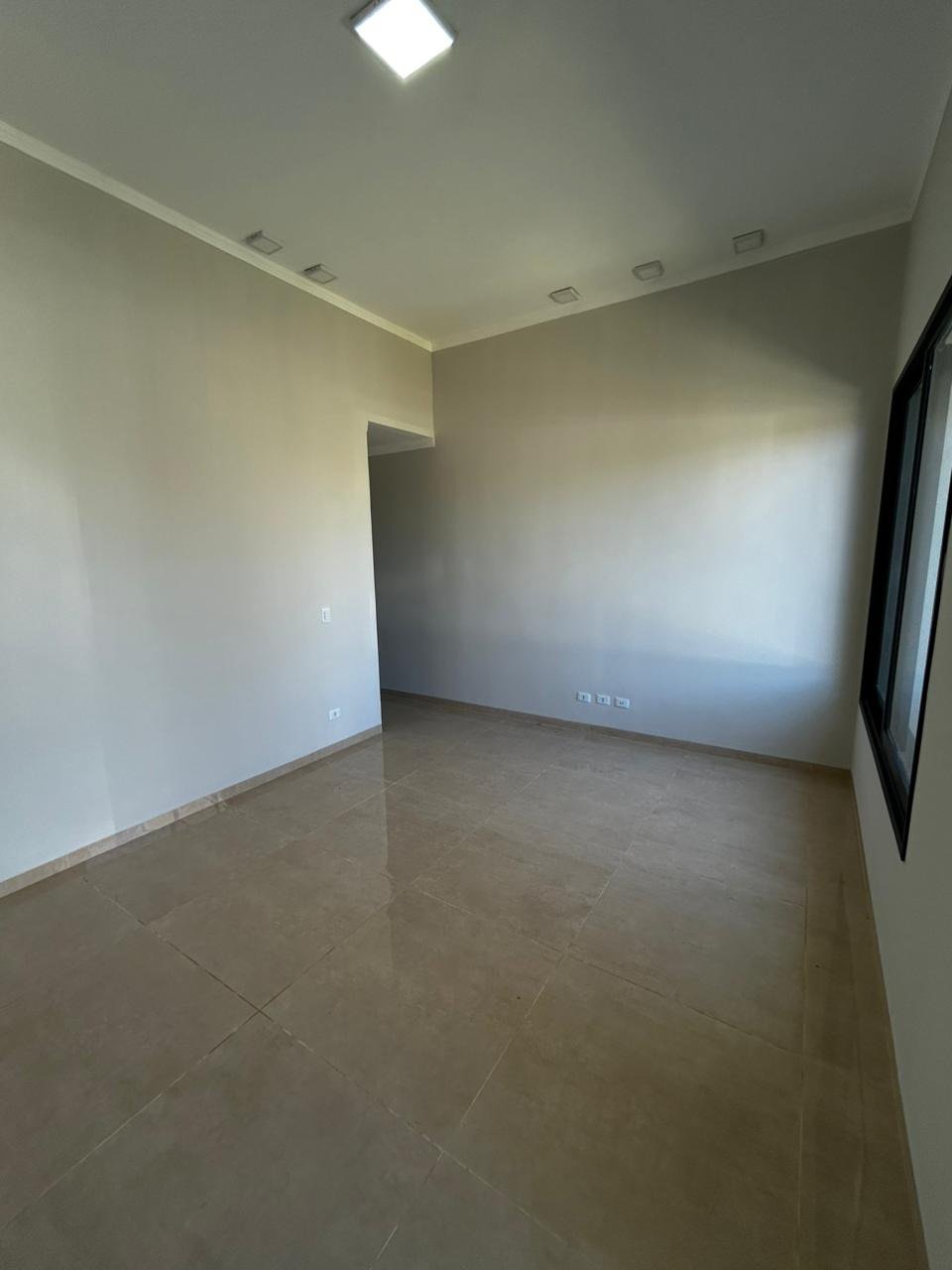 Casa à venda com 3 quartos, sendo 1 suíte,  em Três Lagoas, MS