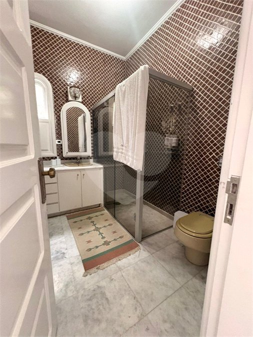 Casa Térrea à venda com 4 suítes em Anchieta, São Bernardo do Campo, SP