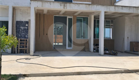 Casa à venda com 3 suítes no condomínio Terras de Mont Serrat, Salto - SP