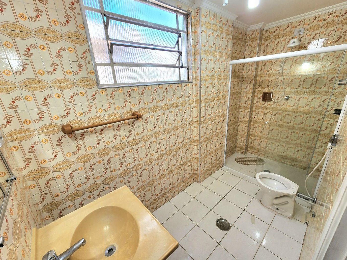 Apartamento com 3 dormitórios para alugar, 130 m² por R$ 5.500,00/mês - Gonzaga - Santos/SP