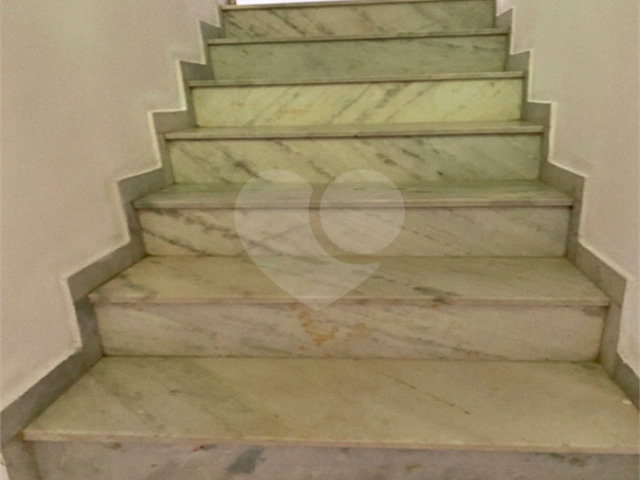 Sobrado à venda com 3 quartos em Jardim Peri, São Paulo, SP