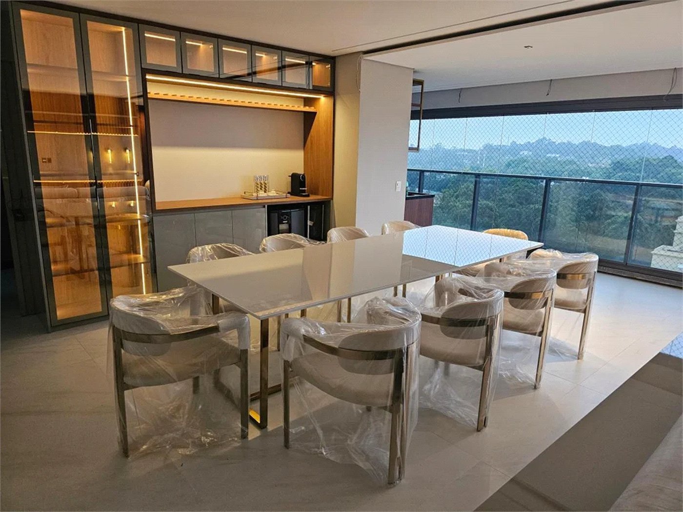 Apartamento à venda com 3 suítes em Jardim Morumbi, São Paulo, SP