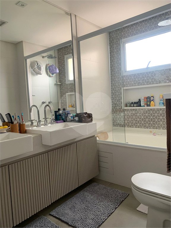 Apartamento à venda com 3 suítes em Lapa, São Paulo, SP
