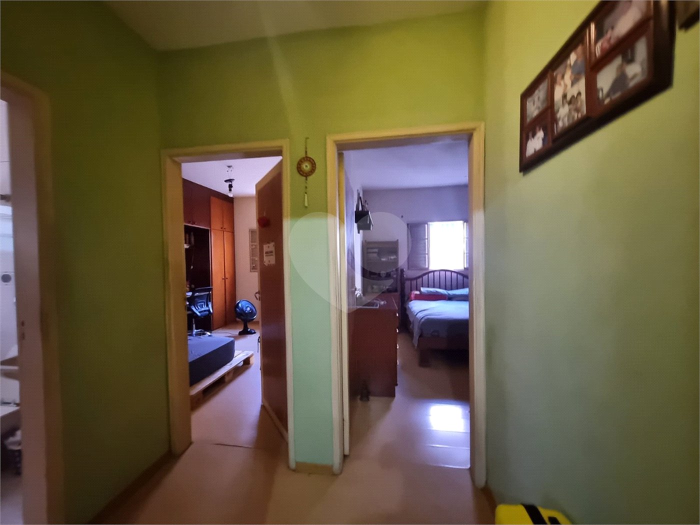 Casa à venda com 4 quartos, sendo 1 suíte,  em Jardim Guarujá, Sorocaba, SP