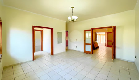 Casa à venda com 4 quartos, sendo 3 suítes, em Terras de Santo Antônio, Itapetininga, SP