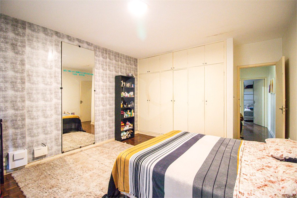 Sobrado à venda com 3 quartos, sendo 1 suíte, em Chácara Monte Alegre, São Paulo, SP
