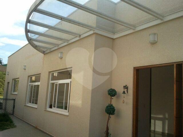 Casa à venda com 4 suítes em Guaxinduva, Atibaia, SP