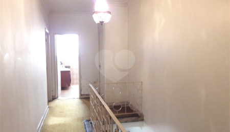 Sobrado à venda com 3 quartos, sendo 1 suíte,  em Santana, São Paulo, SP