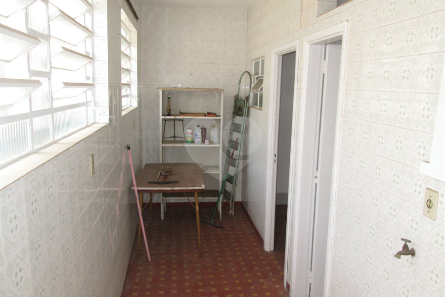 Sobrado à venda com 3 quartos em Horto, São Paulo, SP