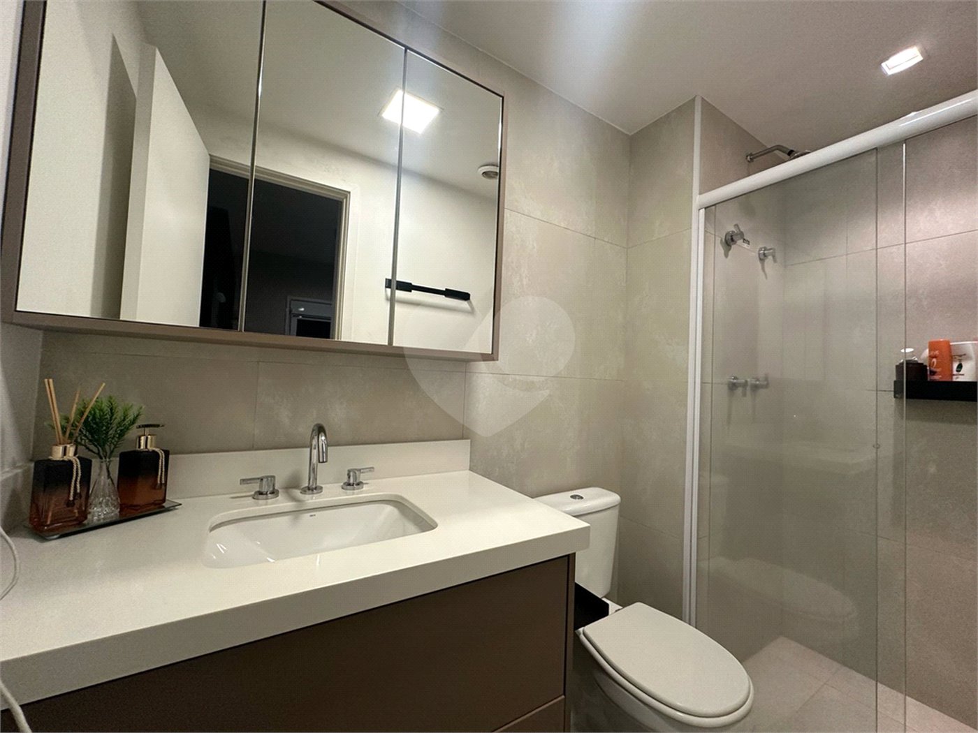 Apartamento à venda com 2 quartos, sendo 1 suíte, em Vila Guilherme, São Paulo, SP