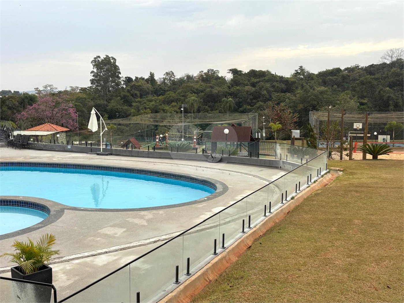 Casa à venda com 3 quartos, sendo 1 suíte,  no condomínio Reserva Ipanema I, Sorocaba - SP