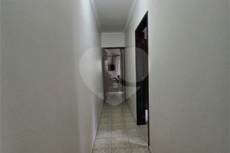 Sobrado à venda com 3 suítes em Chora Menino, São Paulo, SP