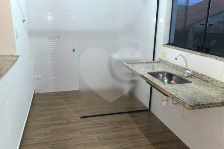 Casa à venda ou para alugar com 6 quartos, sendo 3 suítes,  em Jardim Vila Rica, São Paulo, SP