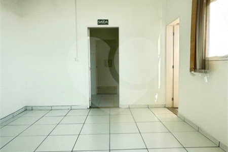 Prédio para alugar no Centro, Poá, SP