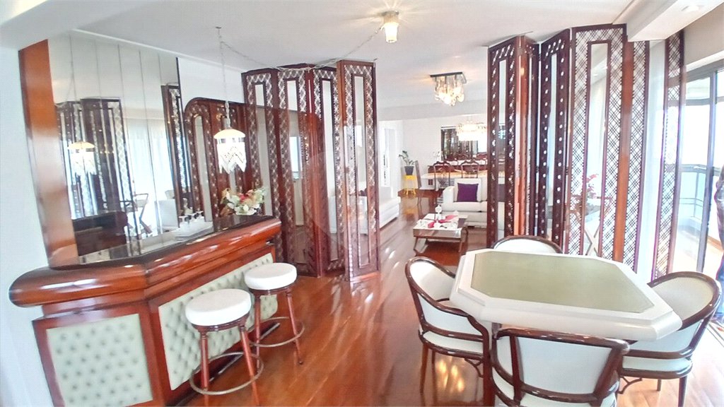Apartamento à venda com 4 quartos, sendo 2 suítes, em Santana, São Paulo, SP