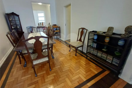 Apartamento à venda com 3 quartos, sendo 1 suíte, em Copacabana, Rio de Janeiro, RJ