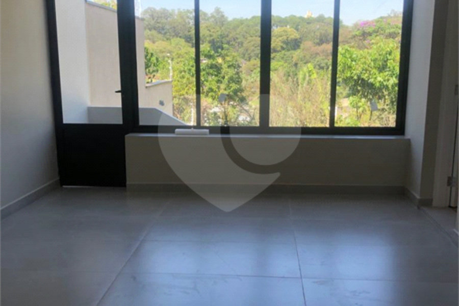 Casa à venda com 4 quartos, sendo 2 suítes,  em Horto Florestal, São Paulo, SP