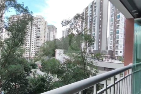 Apartamento à venda com 2 quartos, sendo 1 suíte,  em Vila Andrade, São Paulo, SP
