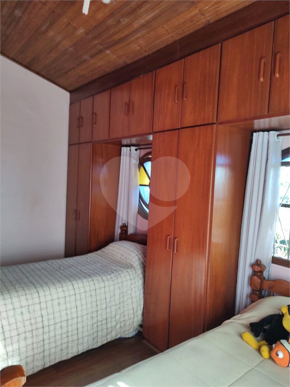 Sobrado à venda com 3 quartos, sendo 1 suíte, em Horto, São Paulo, SP