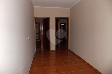 Casa à venda ou para alugar com 5 quartos, sendo 3 suítes,  no Centro, Atibaia, SP
