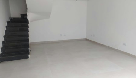 Sobrado com 3 dormitórios à venda, 107 m² por R$ 825.000,00 - Estuário - Santos/SP