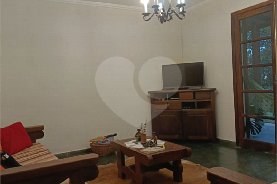 Casa à venda com 3 quartos, sendo 1 suíte, em Luiz Fagundes, Mairiporã, SP