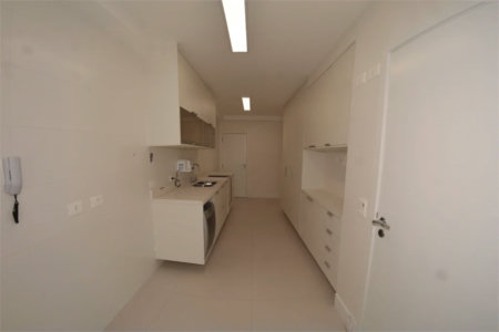 Apartamento à venda com 3 suítes em Vila Romana, São Paulo, SP