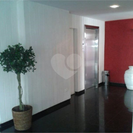 Apartamento à venda com 2 quartos em Moema, São Paulo, SP