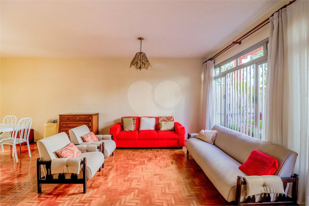 Casa à venda com 3 quartos em Indianópolis, São Paulo, SP