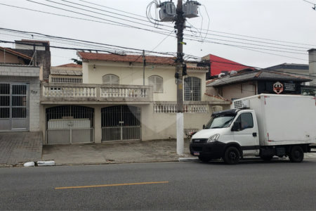 Sobrado à venda com 3 quartos, sendo 1 suíte,  em Jardim Prudência, São Paulo, SP