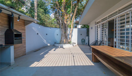Casa Térrea à venda com 3 quartos, sendo 1 suíte,  em Chácara Santo Antônio, São Paulo, SP