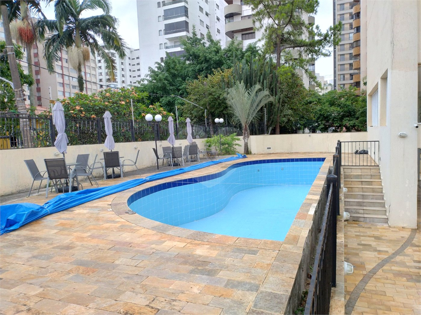 Apartamento à venda ou para alugar com 3 suítes em Indianópolis, São Paulo, SP