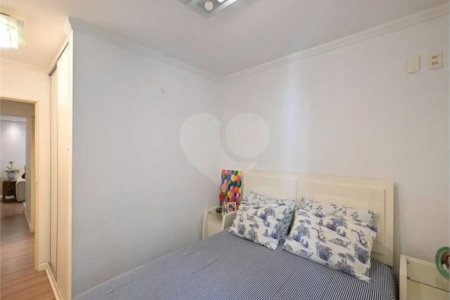 Apartamento à venda com 3 quartos, sendo 1 suíte,  em Vila Andrade, São Paulo, SP