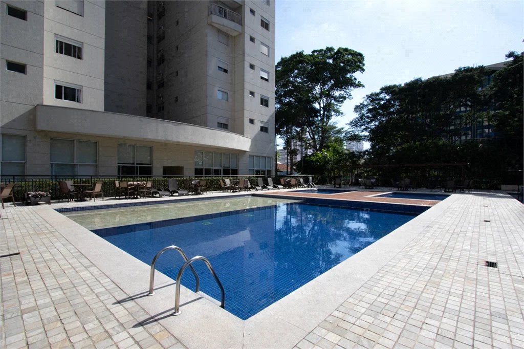 Apartamento à venda com 4 quartos, sendo 3 suítes,  em Vila Romana, São Paulo, SP