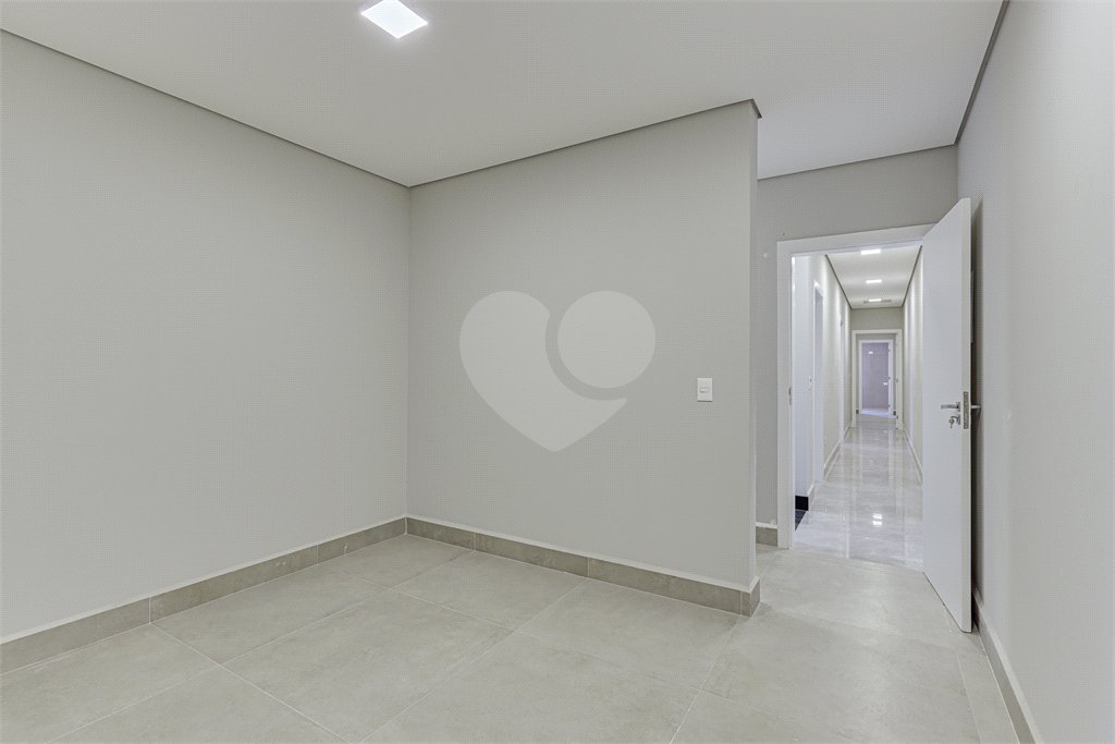 Casa à venda com 4 suítes no condomínio Carmen, São Paulo - SP
