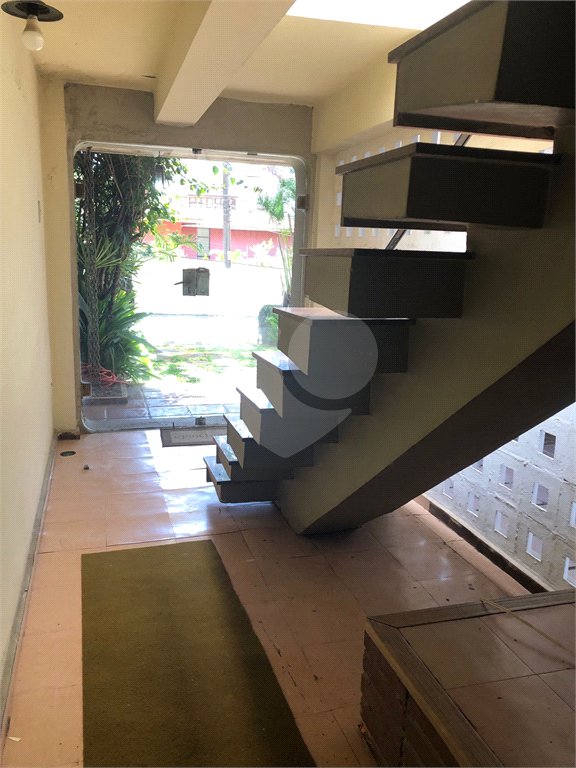 Sobrado à venda com 5 quartos, sendo 1 suíte,  em Jardim São Bento, São Paulo, SP